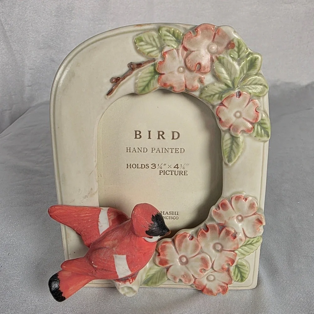 Takahashi San Francisco Hand Painted Cardinal Ceramic‎ Photo Frame 3 1/4 x 4 3/4